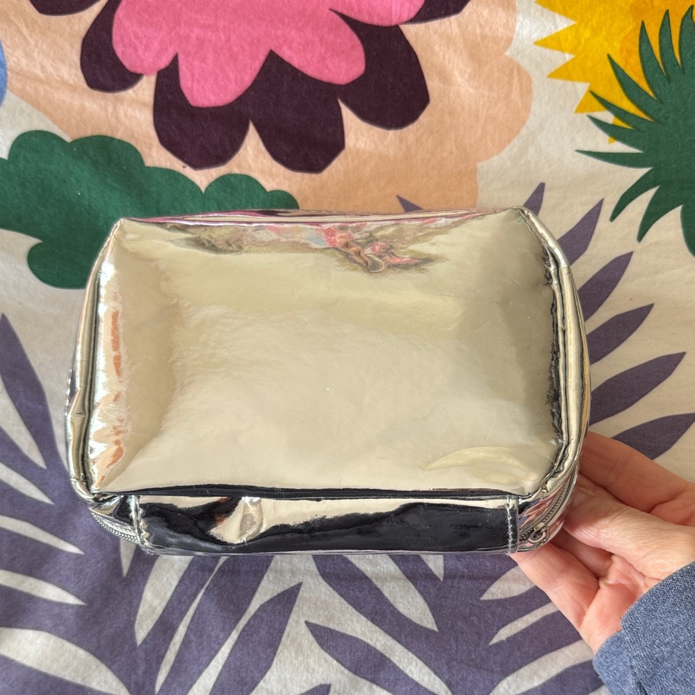 Sardine Can Novelty Clutch - Picture 2 of 4